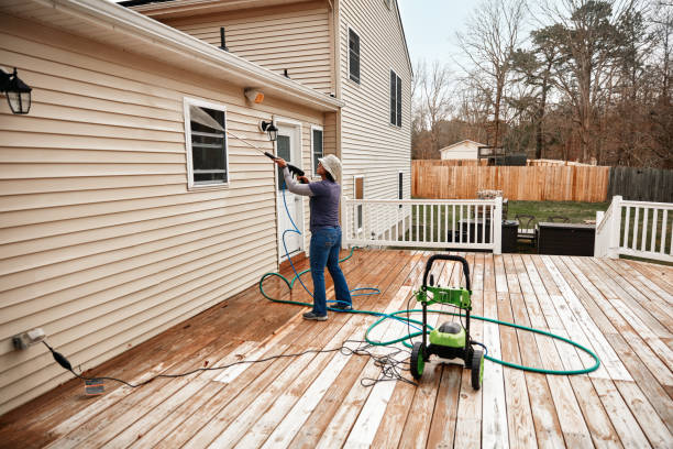 Best Garage Pressure Washing  in Everett, PA
